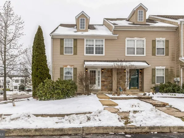 2 Bryant Dr, Perkasie, PA 18944
