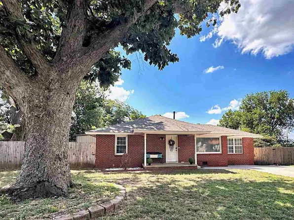 504 N Stephens St, Ponca City, OK 74601