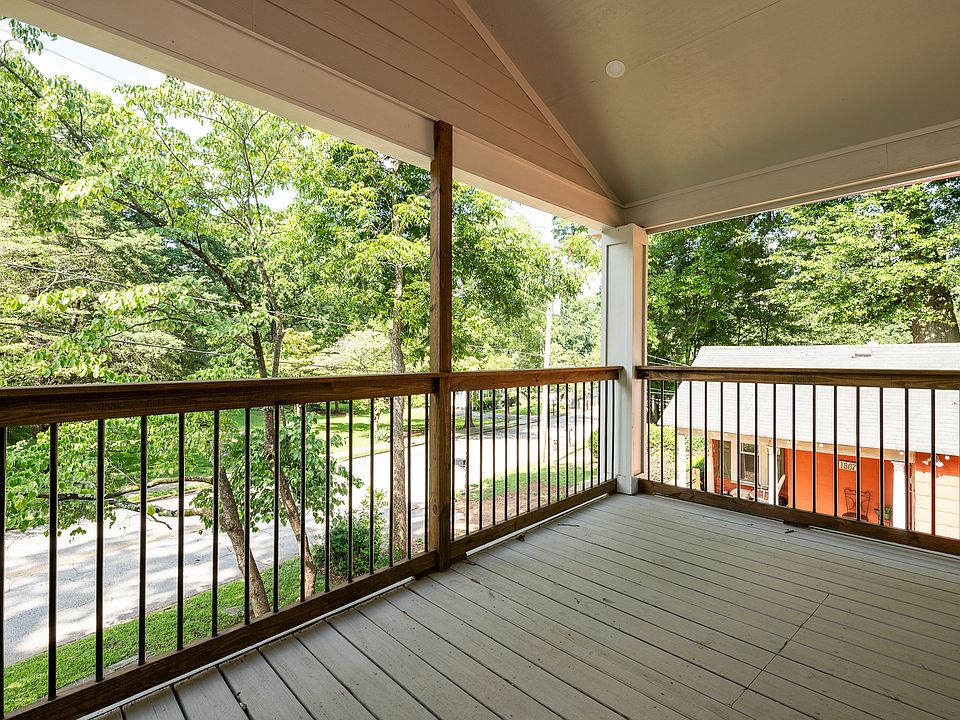 Spacious 2BR/2BA Apartment for Rent 1861 Lyle Ave, Atlanta