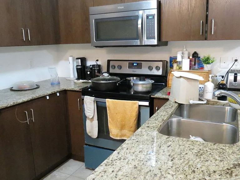 2480 Post Rd #7 — Photo 9