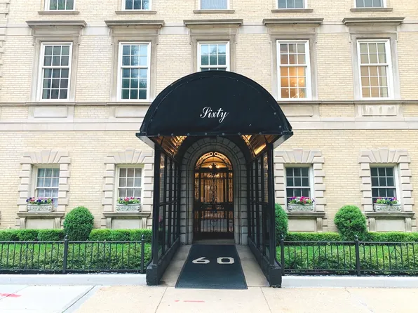 70 E Scott St APT 307, Chicago, IL 60610