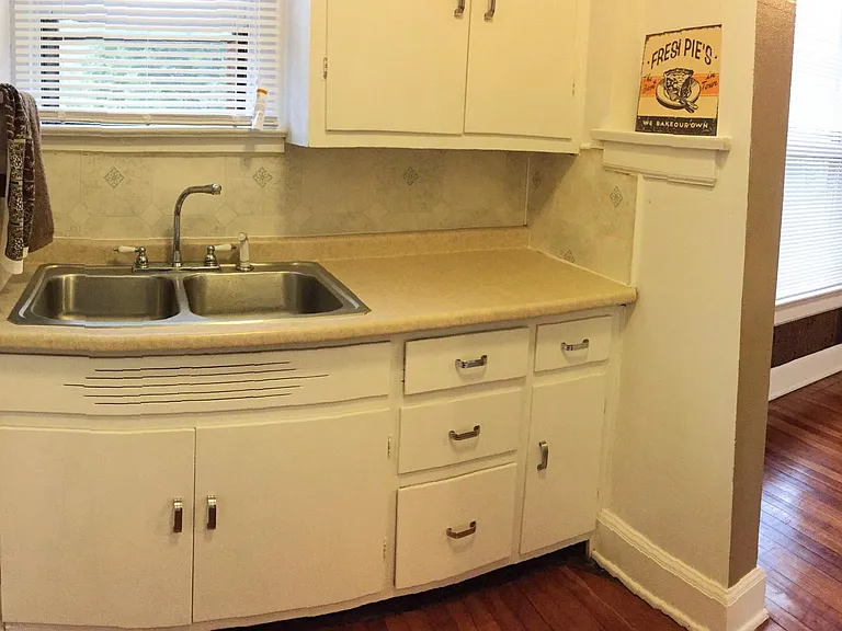 908 Columbia Ave #4 — Photo 11