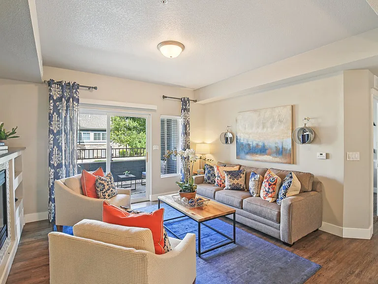 Steeplechase Apartments — Photo 24