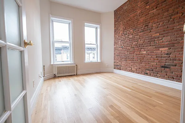 Rented by R A Cohen And Associates Inc | media 34