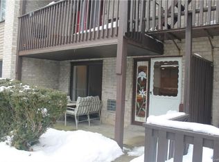 2 Secora Rd APT C17, Monsey, NY 10952