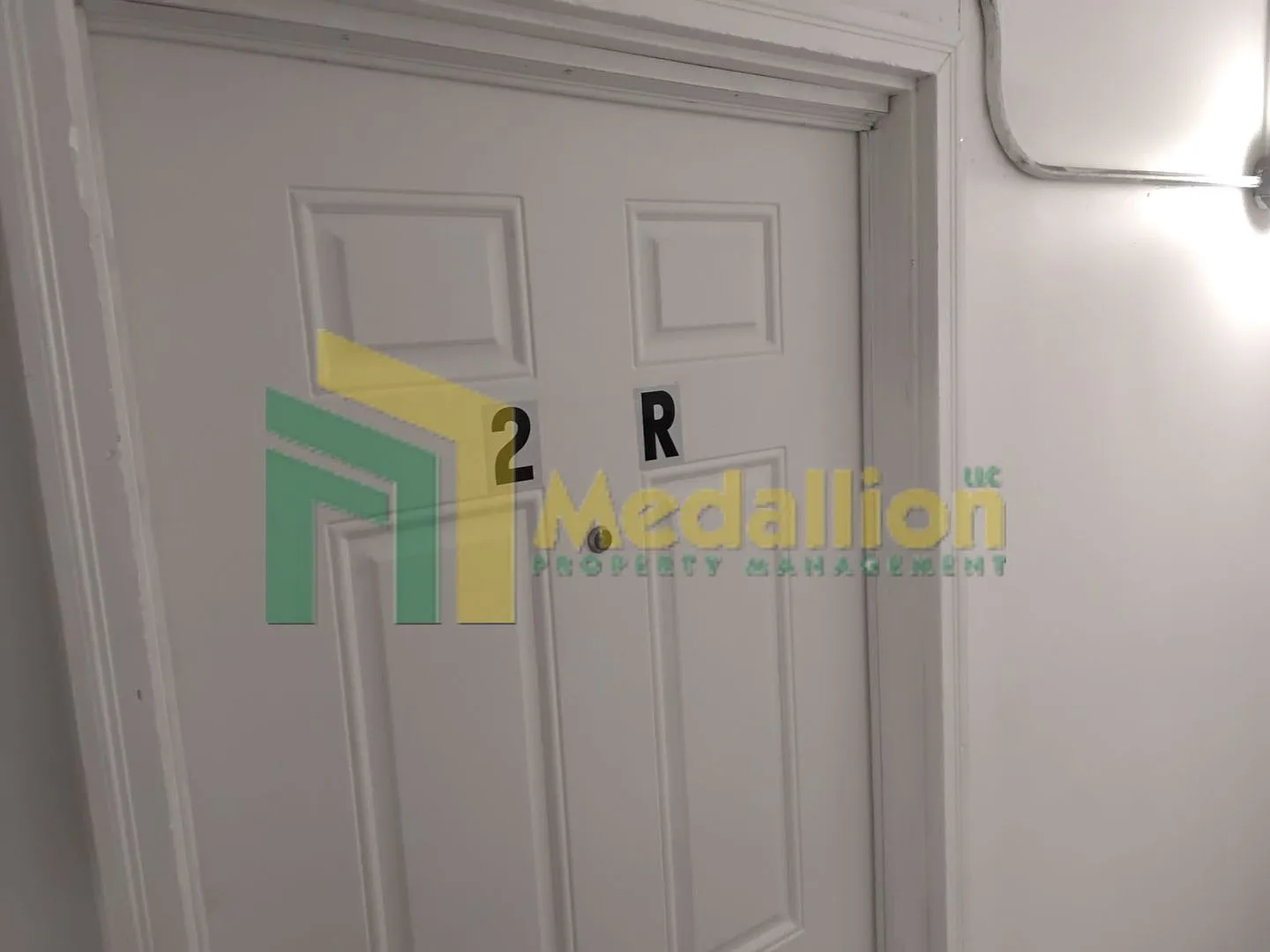 Updated 2-Bedroom Loft-Style Unit in Wicker Park — Photo 3