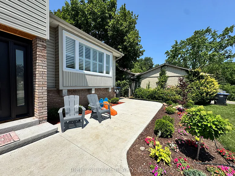 3363 Chokecherry Cres #BASEMENT — Photo 2