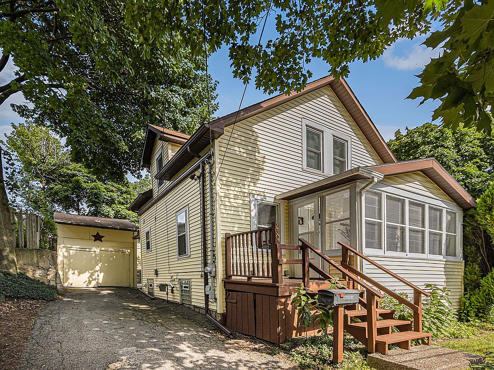 1st image of 230 N Clarendon St