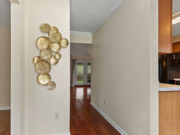 4th image of 6802 Walden Cir