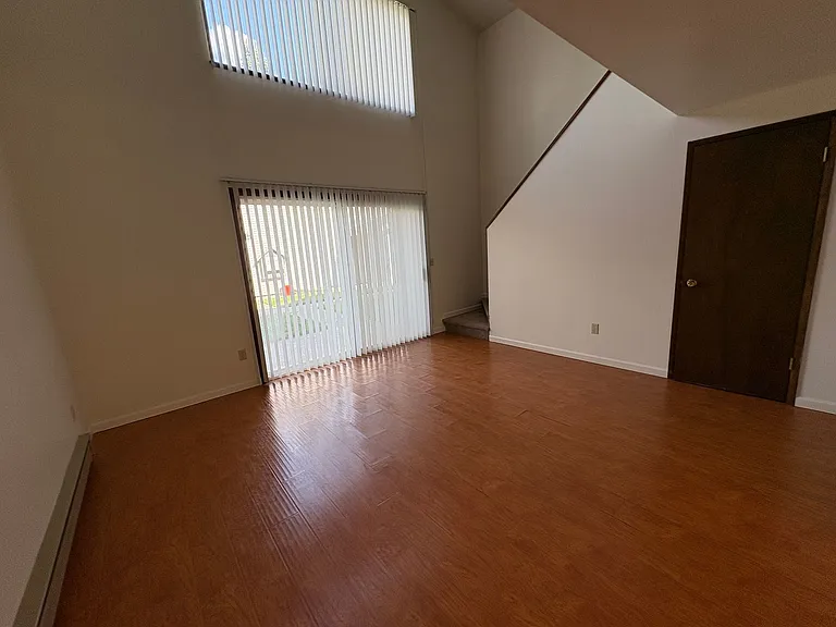 1110 S Walnut Pl — Photo 9
