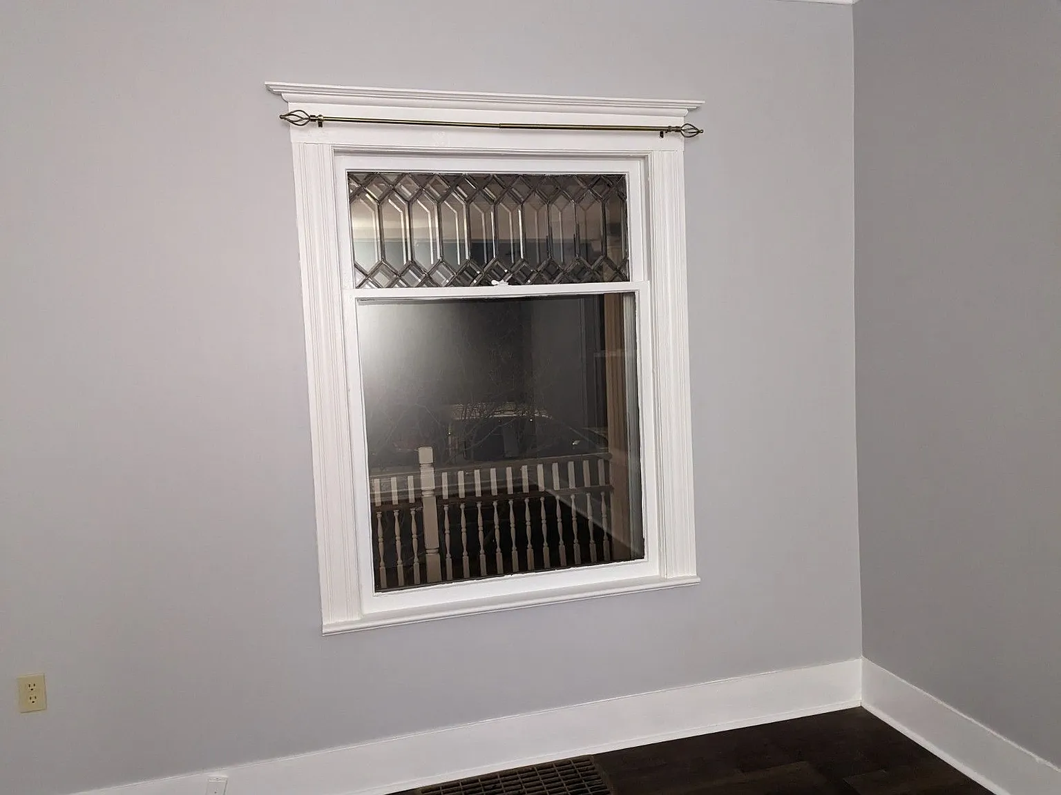 215 Walker St — Photo 3