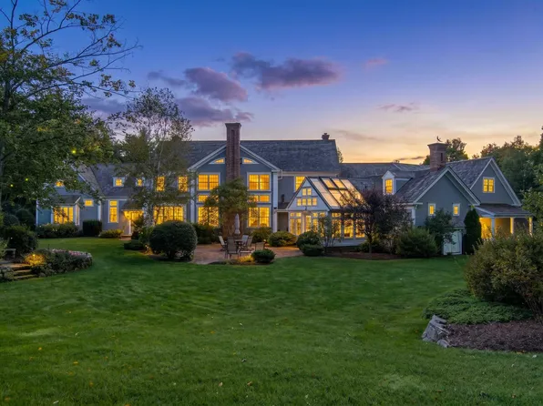 373 Lakeshore Drive, New London, NH 03257