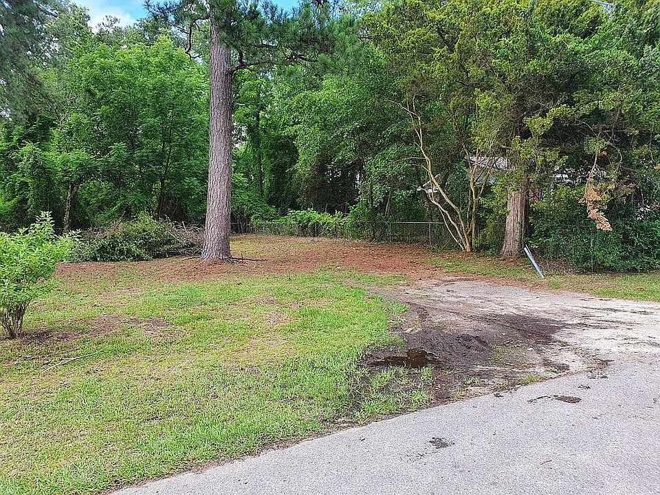 2nd image of 6548 Lagoon Dr