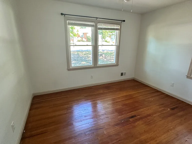 2407 Valleybrook Rd — Photo 19