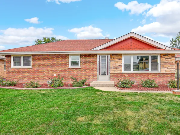 7824 W 74th St, Bridgeview, IL 60455