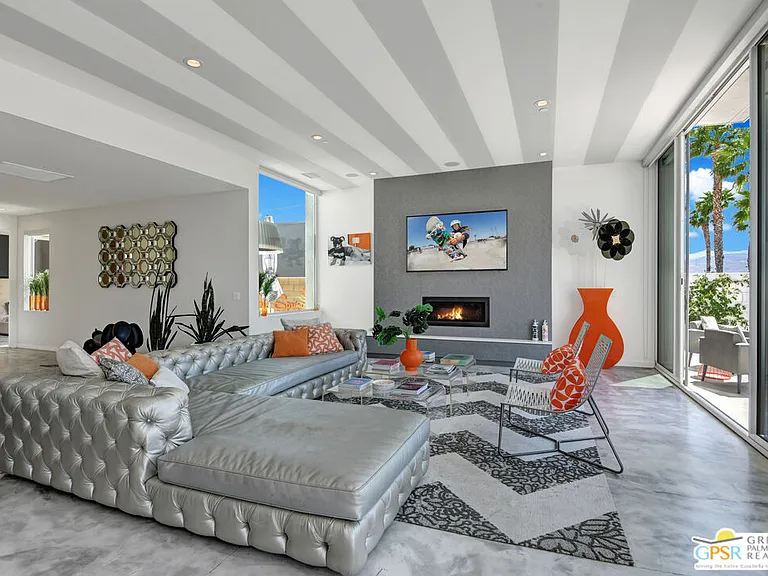 949 Bernardi Ln — Photo 6