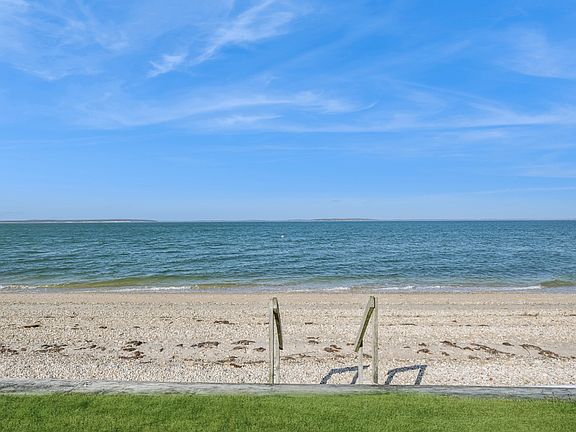 3rd image of 21 Shore Dr
