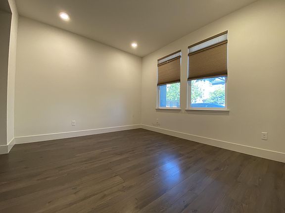 1st floor - Bedroom 1