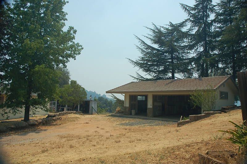 3 Car Garage