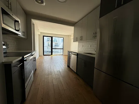 Rented by Rumah Realty Inc | media 3