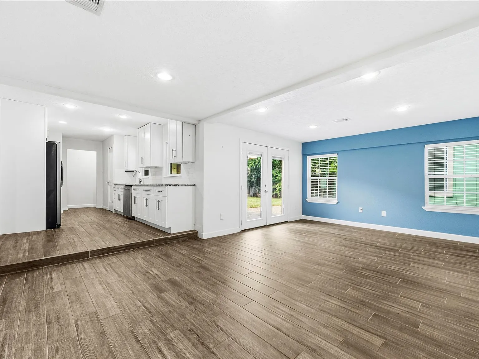 3 bed, 2.0 bath, 1743 sqft, $2,750 — Photo 2