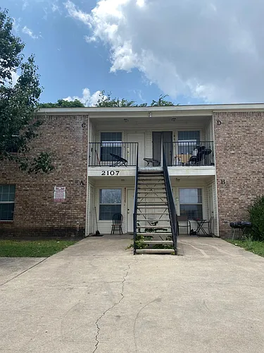 2107 Jennifer Dr #B Photo 1