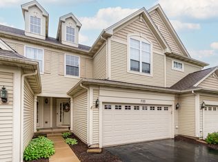 722 Amherst Dr, Sycamore, IL 60178