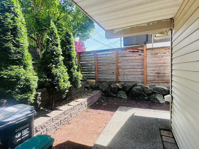 14345 Stone Ave N — Photo 2