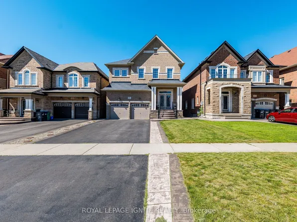 18 Monkton Cir, Brampton, ON L6Y 0X1