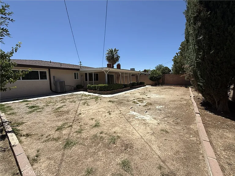 45303 Lorimer Ave — Photo 13