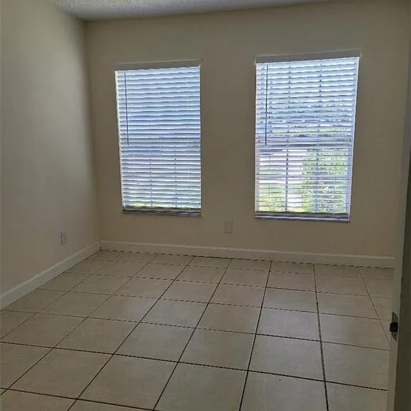 190 Santa Clara Dr #4 — Photo 10