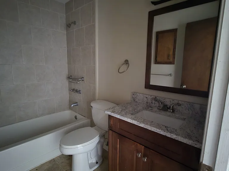 101 Trevino St #6 — Photo 3