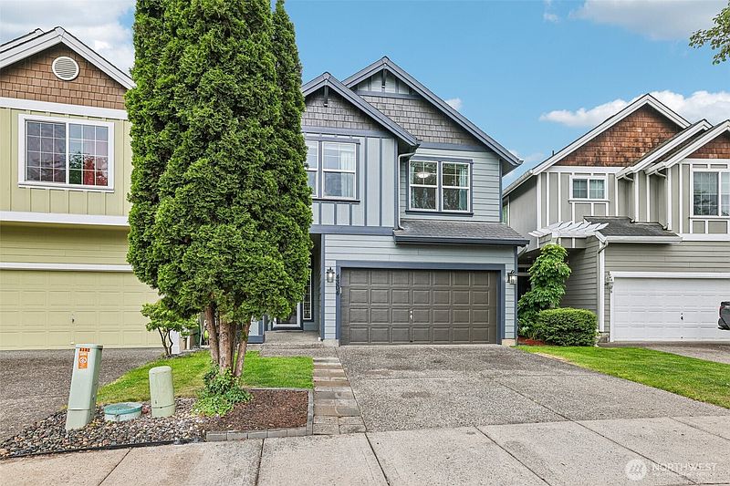 3rd image of 4304 NE 57th Place