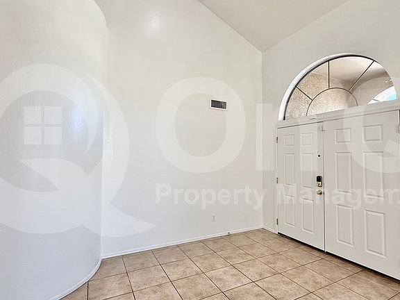 3rd image of 27822 N 47th St