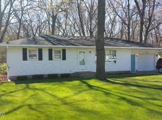 2043 De Baker Rd, Muskegon, MI 49442