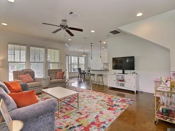 8000 Stonelake Village Ave APT 1801, Baton Rouge, LA 70820