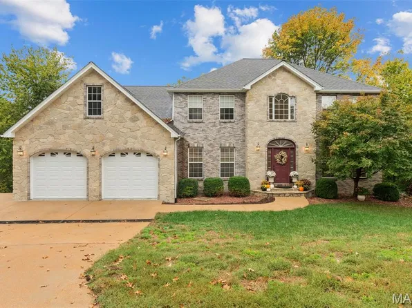 8 Riverchase Dr, Union, MO 63084