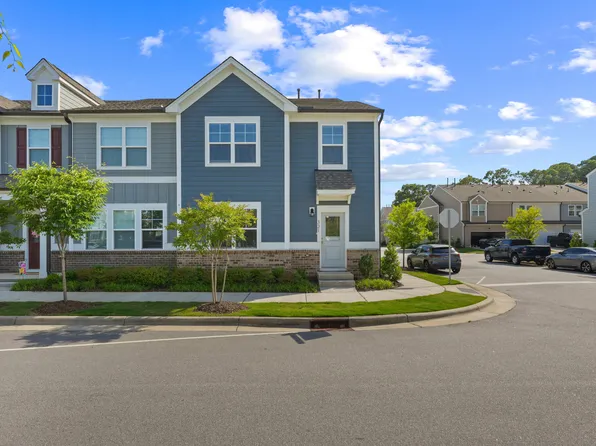 321 Parker Station Ave, Fuquay Varina, NC 27526