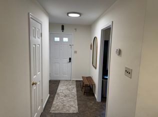 8009 Bethelen Woods Ln, Springfield, VA 22153