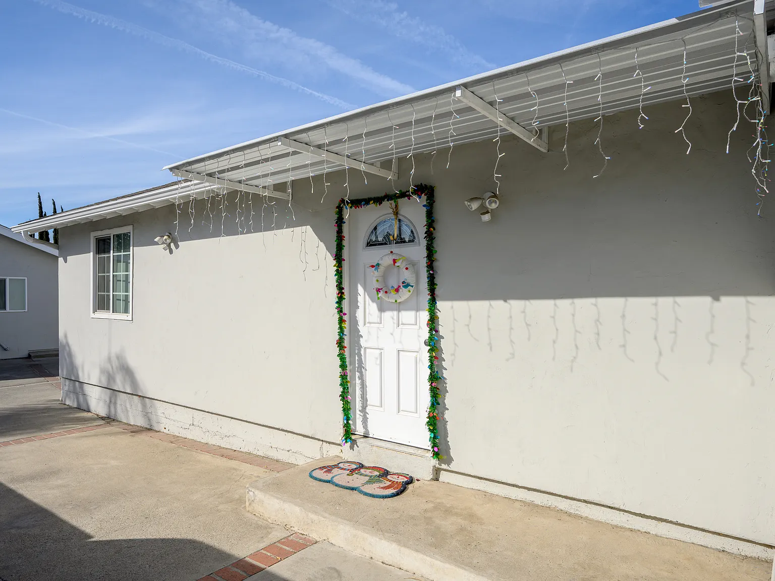 3 bed, 1000 sqft, $3,000 — Photo 2