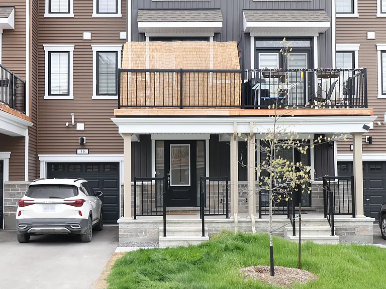 36 Stitch Mews — Photo 1