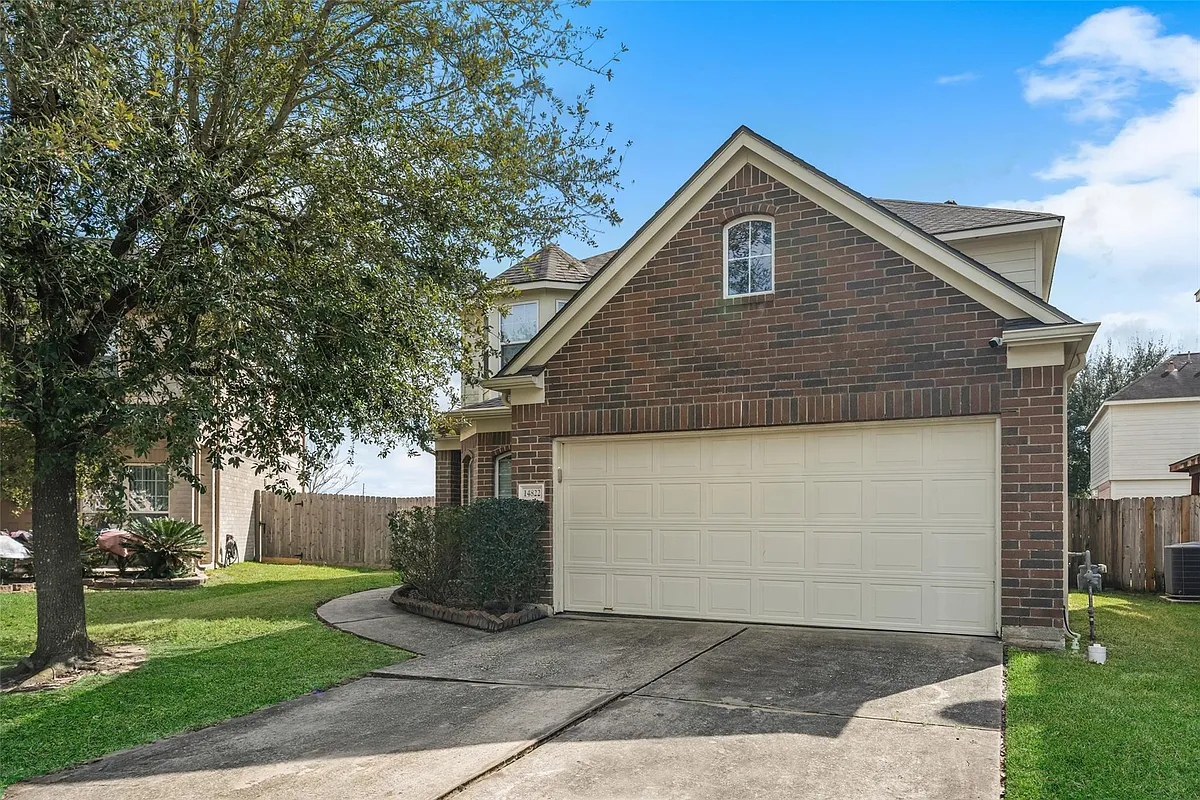 Photo 2 of 41 - 14822 Juniper Dale Ct - Houston, TX Building Photo - 14822 Juniper Dale Ct