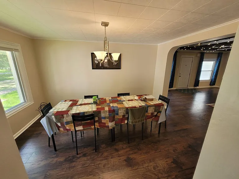 370 N Lake Dr — Photo 6