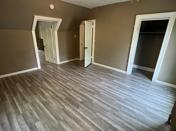 815 W 4th St #4, Red Wing, MN 55066