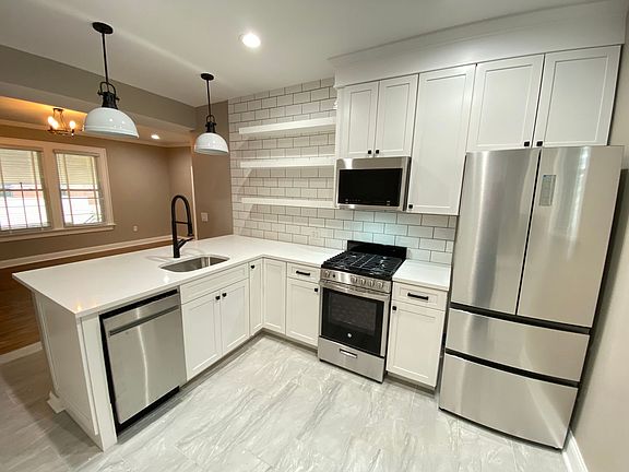 5th image of 10-14 E 17th Ave #14-B