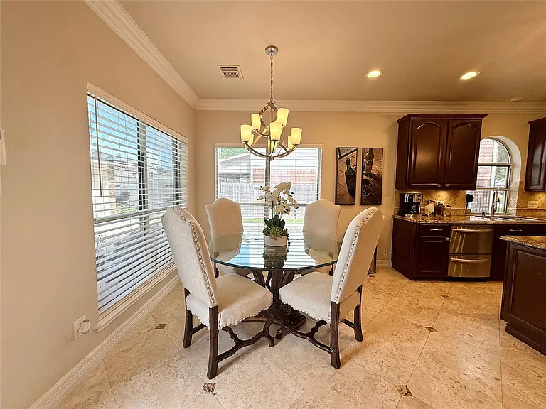 3514 Pickering Ln — Photo 9