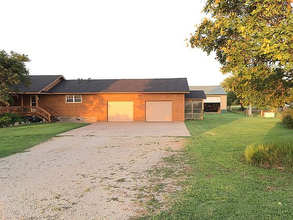 GARAGE, GREEENHOUSE, & BARN 