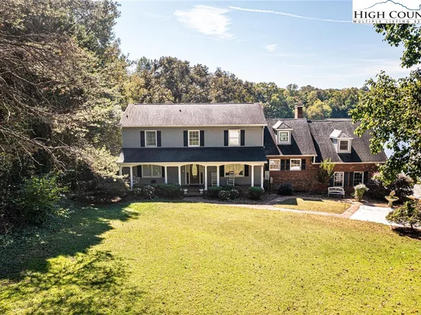 10 Riverview Circle, Granite Falls, NC 28630