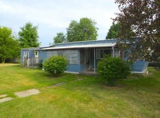 37 Bennett St, Coopersville, MI 49404