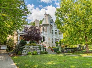 605 E Beverley St, Staunton, VA 24401